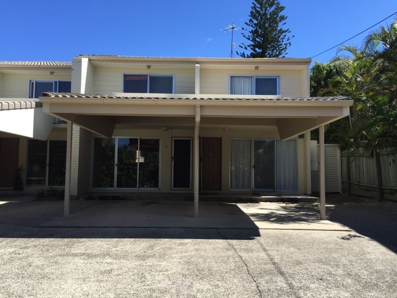 2/3 Petrel Street, Peregian Beach QLD 4573