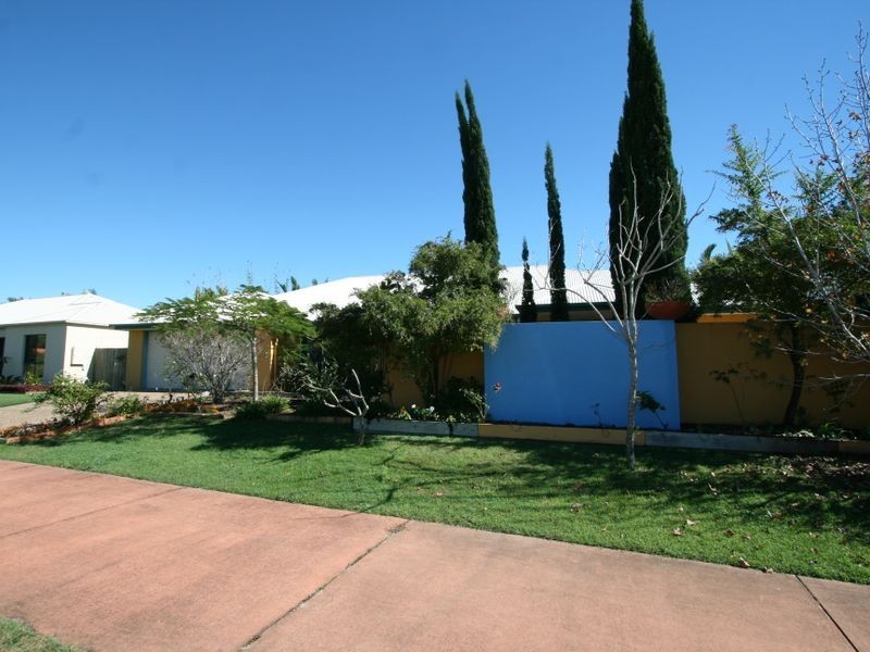 2 Yarran Road, Peregian Springs QLD 4573