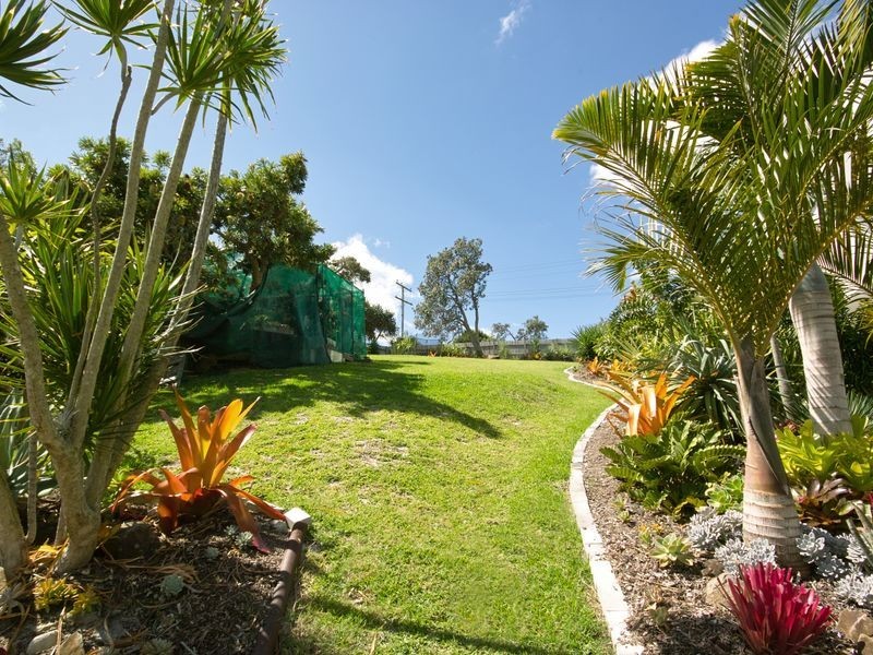 2 Currawong Crescent, Peregian Beach QLD 4573