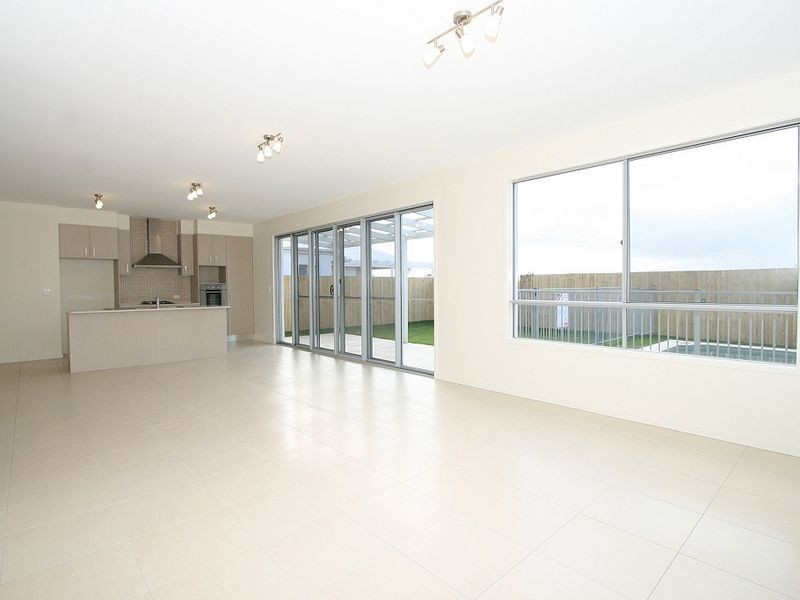 10 Doral Drive, Peregian Springs QLD 4573