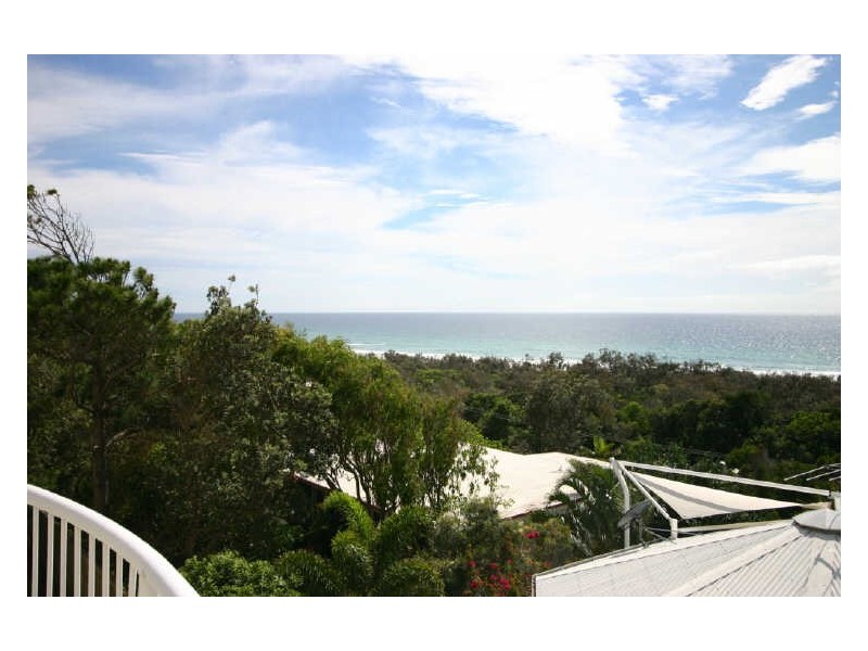 1/18 Peregian Esplanade, Peregian Beach QLD 4573