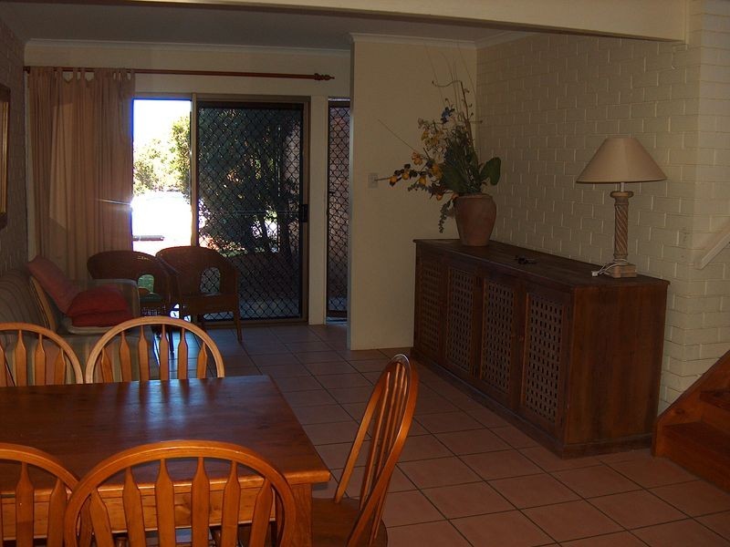 2/70 Peregian Esplanade, Peregian Beach QLD 4573