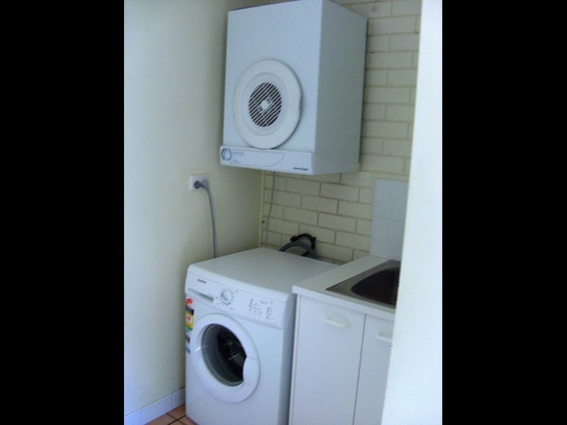 2/70 Peregian Esplanade, Peregian Beach QLD 4573