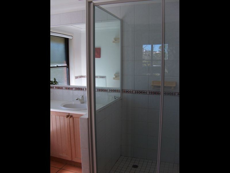 2/70 Peregian Esplanade, Peregian Beach QLD 4573