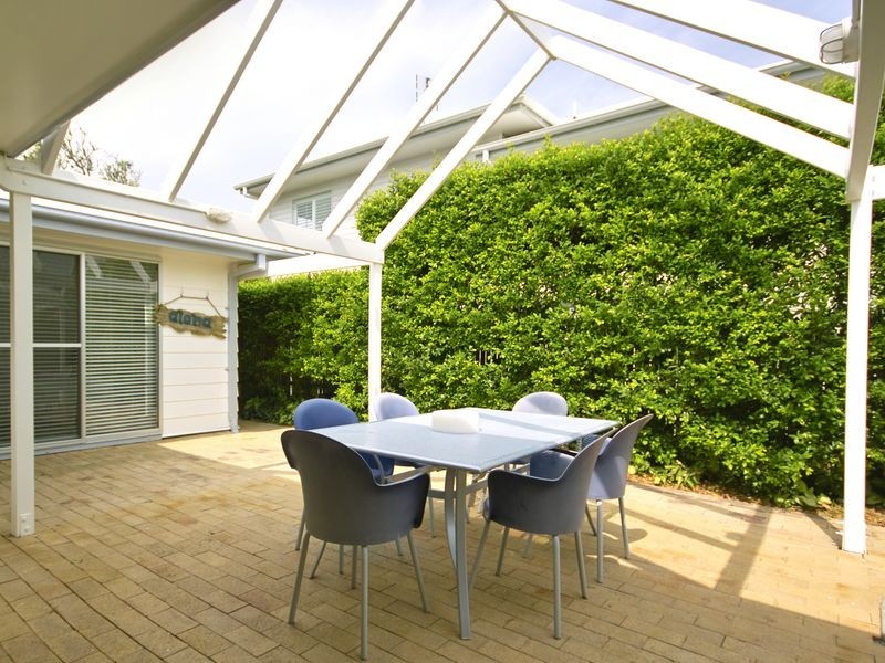 6 Landrail Street, Peregian Beach QLD 4573