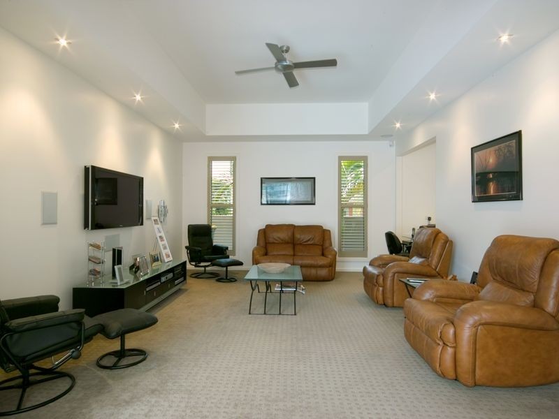 14 Lakeside Drive, Peregian Springs QLD 4573