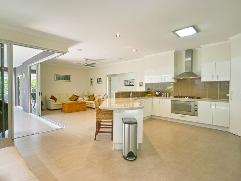 7 Thomson Place, Peregian Springs QLD 4573