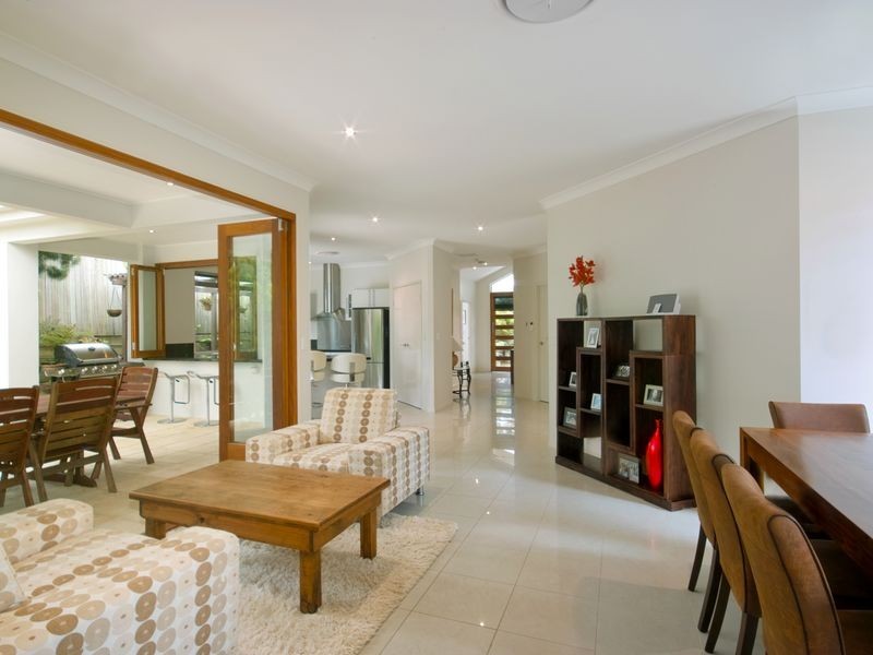 5 Nottingham Lane, Peregian Springs QLD 4573