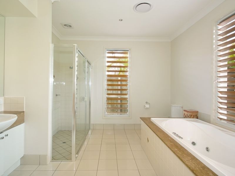 5 Nottingham Lane, Peregian Springs QLD 4573