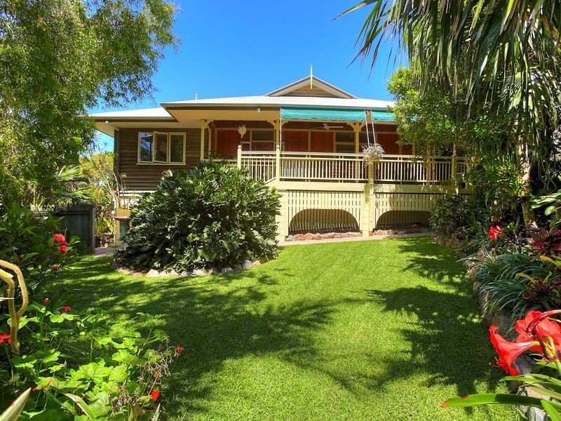 2 Petrel Street, Peregian Beach QLD 4573