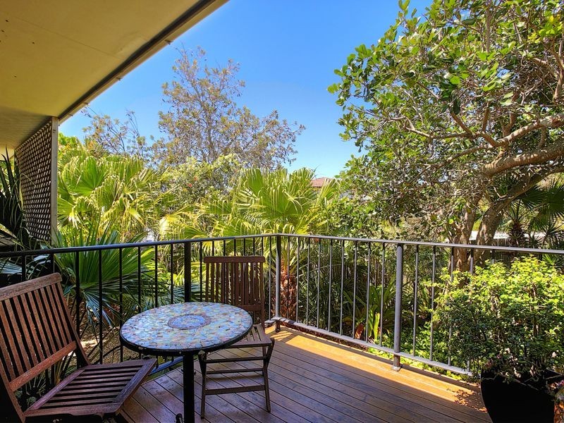 2 Petrel Street, Peregian Beach QLD 4573