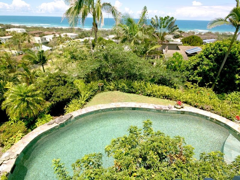 352 David Low Way, Peregian Beach QLD 4573