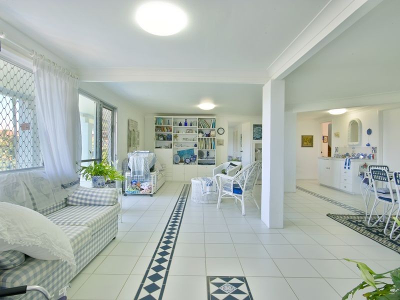 352 David Low Way, Peregian Beach QLD 4573