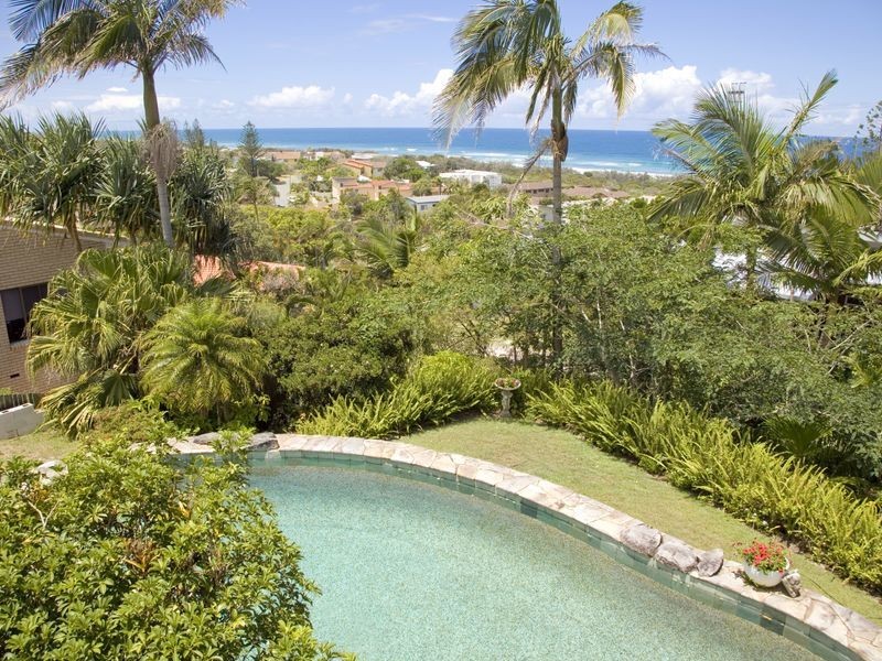 352 David Low Way, Peregian Beach QLD 4573