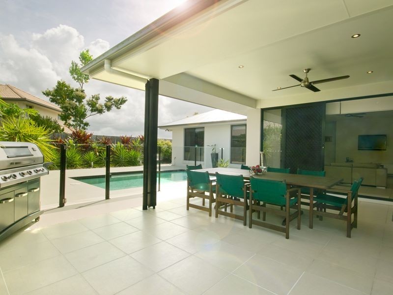 136 The Avenue, Peregian Springs QLD 4573