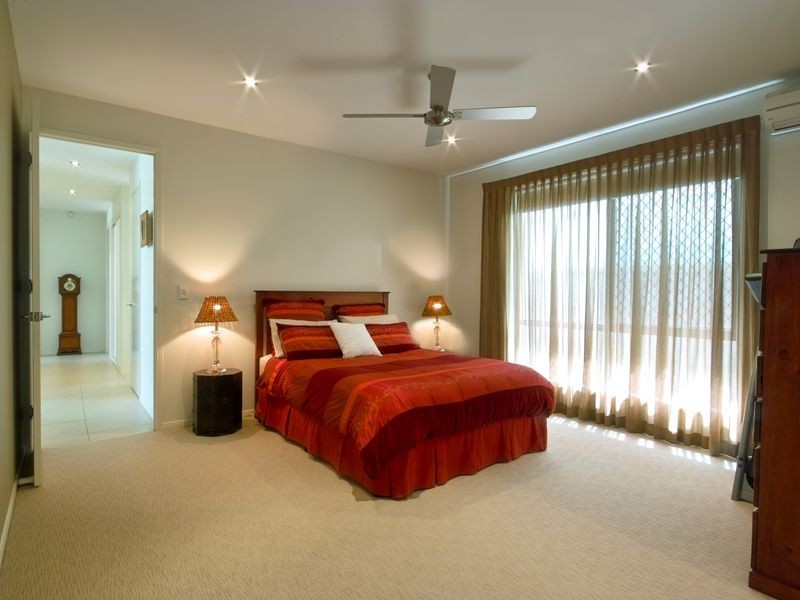 136 The Avenue, Peregian Springs QLD 4573