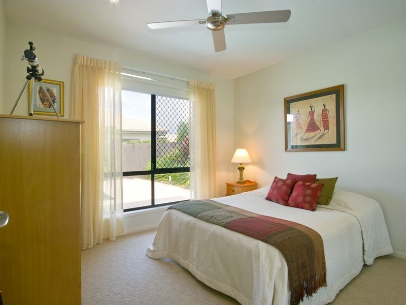 136 The Avenue, Peregian Springs QLD 4573