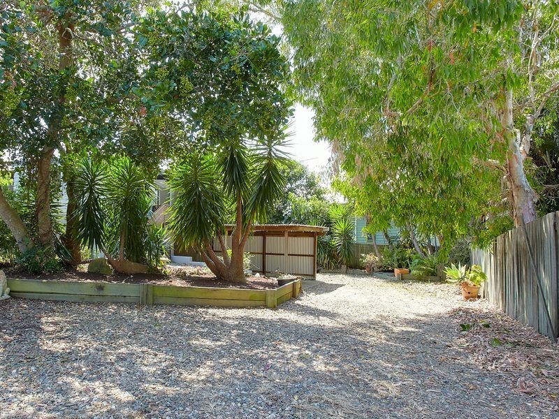 4 Petrel Street, Peregian Beach QLD 4573