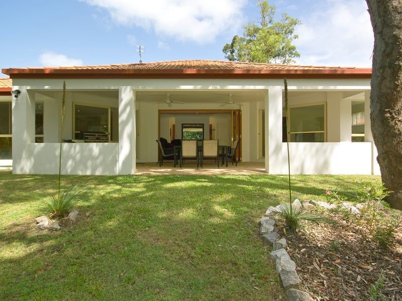 18 Longwood Drive, Peregian Springs QLD 4573