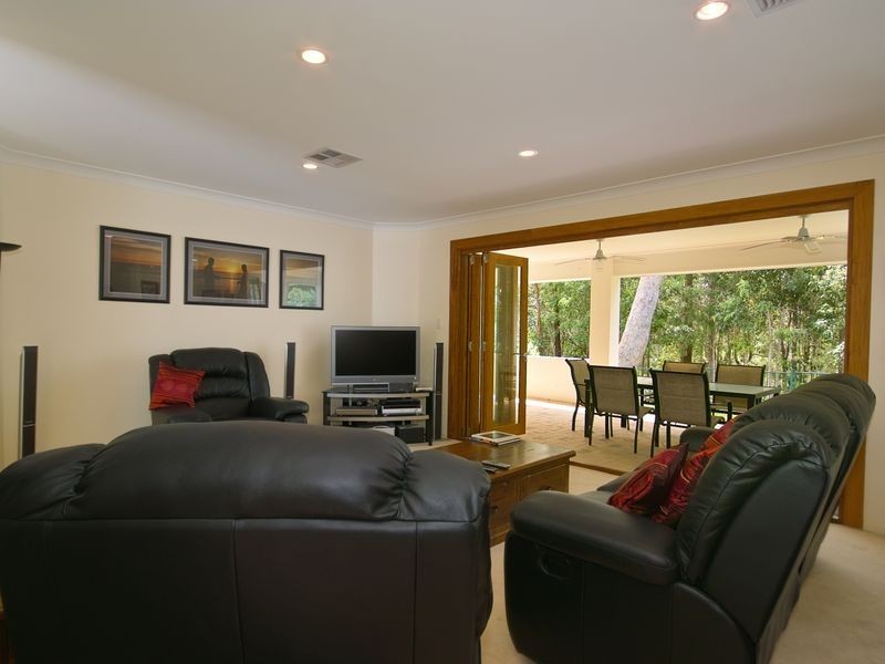 18 Longwood Drive, Peregian Springs QLD 4573