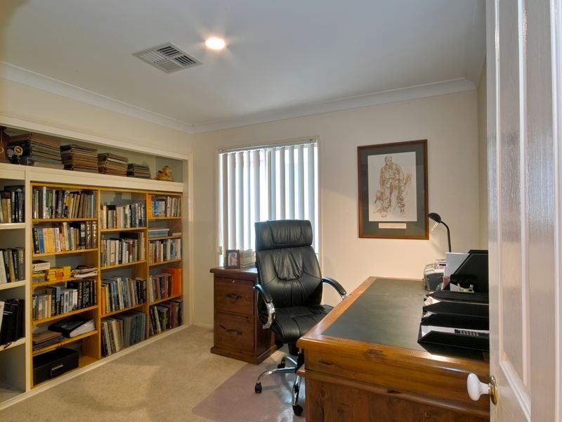 18 Longwood Drive, Peregian Springs QLD 4573