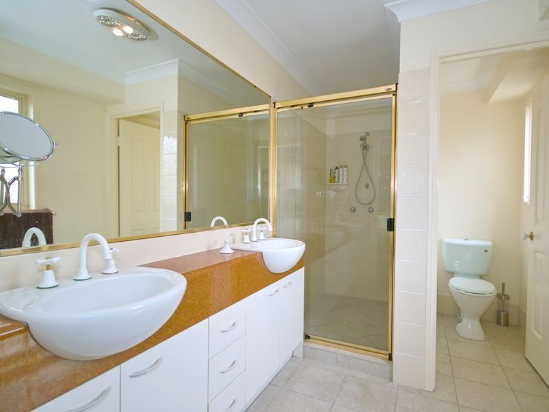 18 Longwood Drive, Peregian Springs QLD 4573