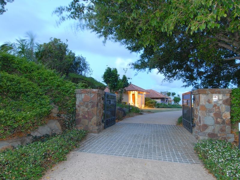 99 Ocean Vista Drive, Maroochy River QLD 4561