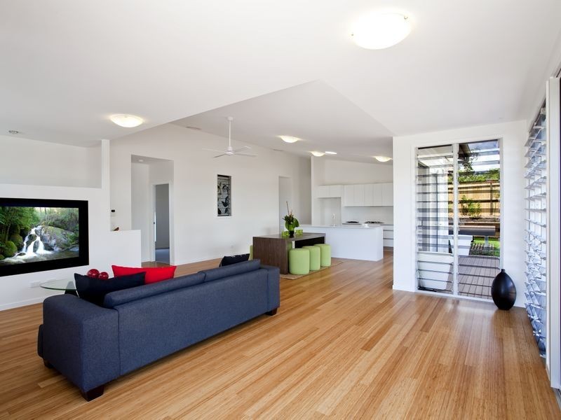 204 The Avenue, Peregian Springs QLD 4573