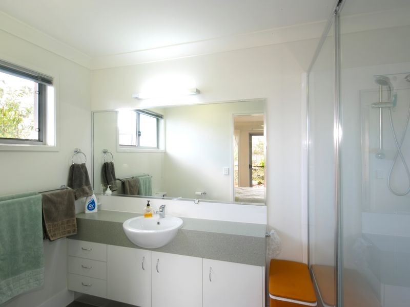 14 Honeyeater Crescent, Peregian Springs QLD 4573