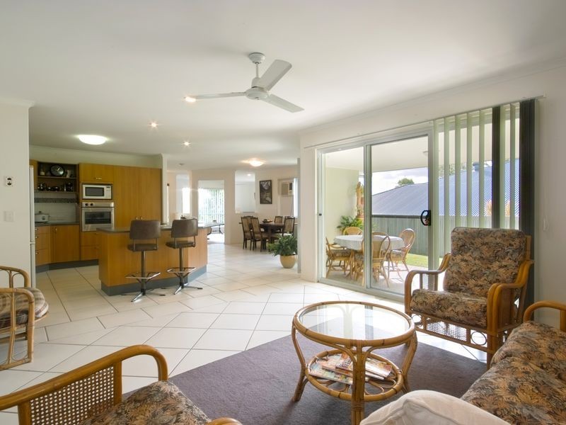 15 Forest Ridge Circuit, Peregian Springs QLD 4573