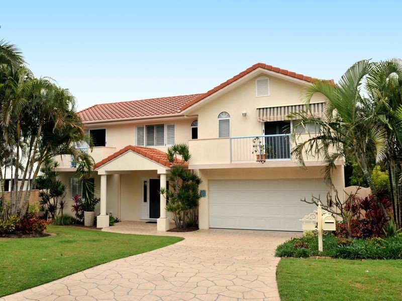 13 Moonbeam Crescent, Castaways Beach QLD 4567