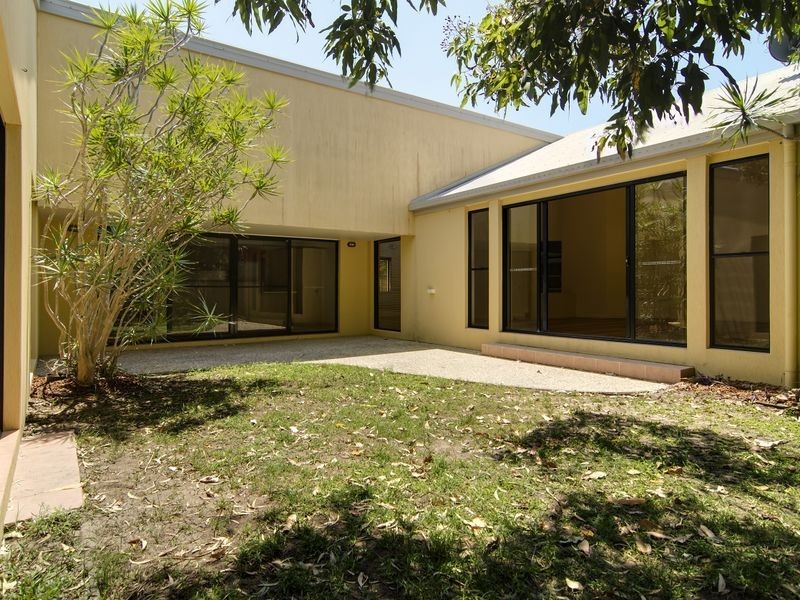 17 Driftwood Drive, Castaways Beach QLD 4567