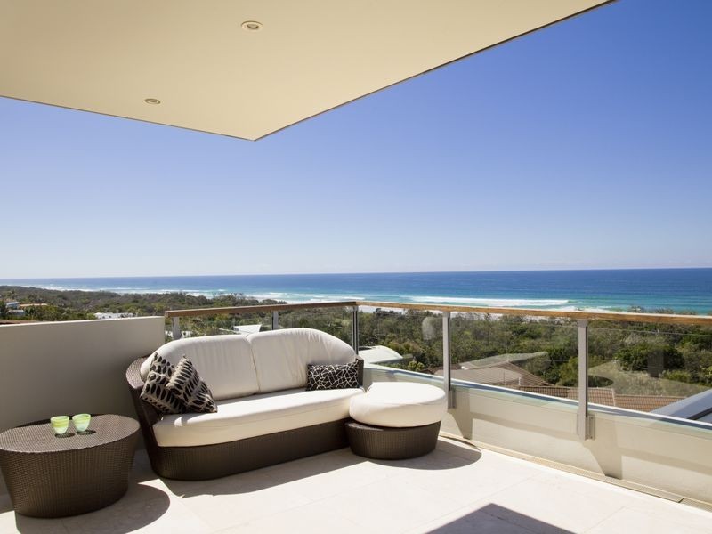 1/26 Peregian Esplanade, Peregian Beach QLD 4573