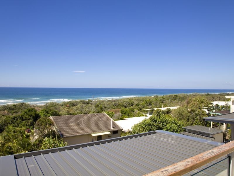 1/26 Peregian Esplanade, Peregian Beach QLD 4573