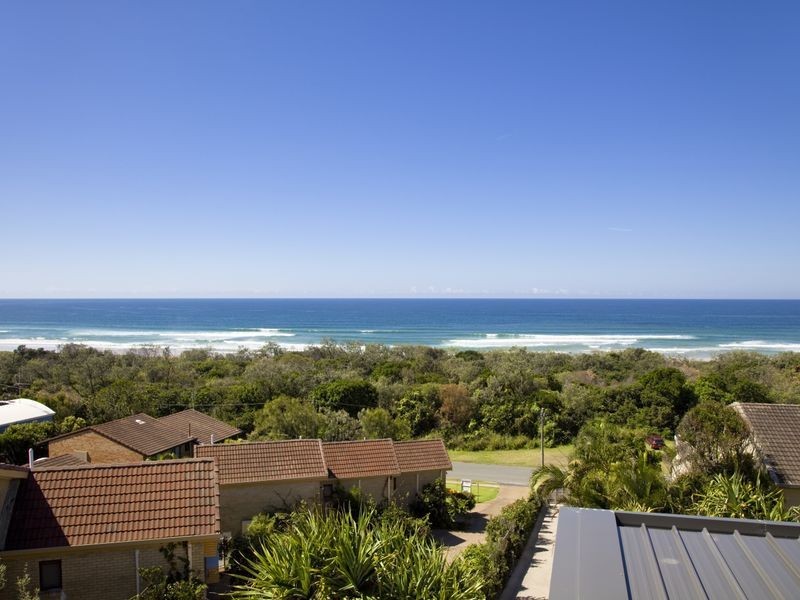 1/26 Peregian Esplanade, Peregian Beach QLD 4573