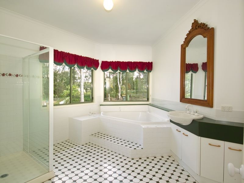 83 Lake Vista Drive, Peregian Beach QLD 4573