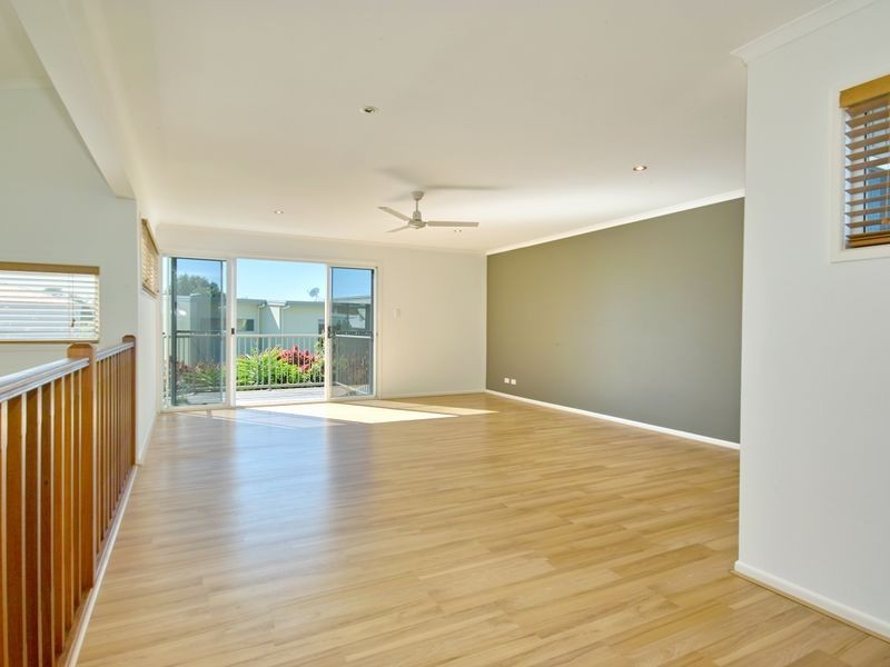 13 Inverness Place, Peregian Springs QLD 4573