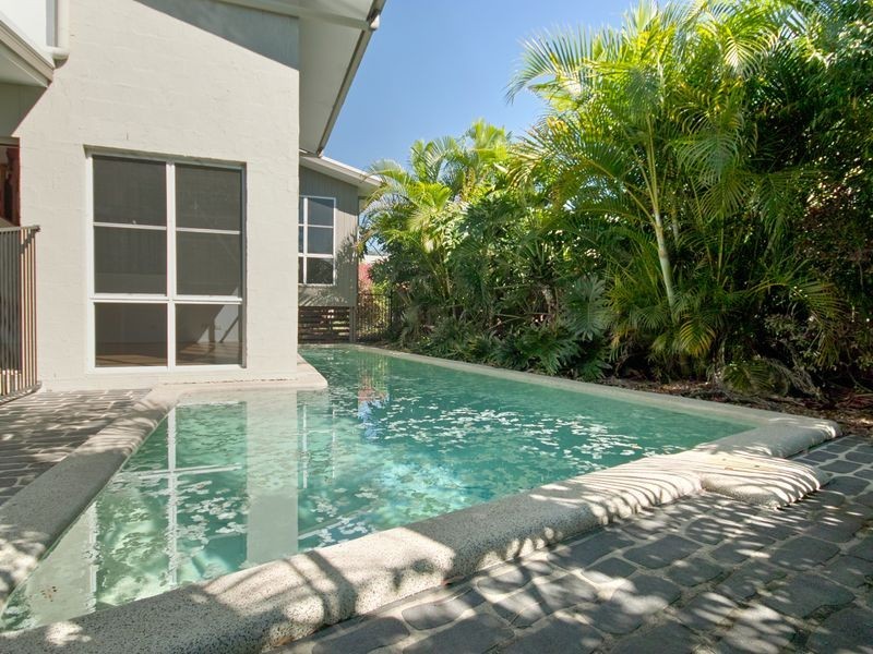 13 Inverness Place, Peregian Springs QLD 4573