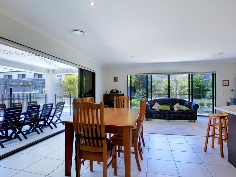 14 Riviera Crescent, Peregian Springs QLD 4573