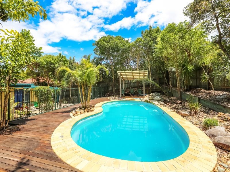27 Resolute Street, Sunrise Beach QLD 4567
