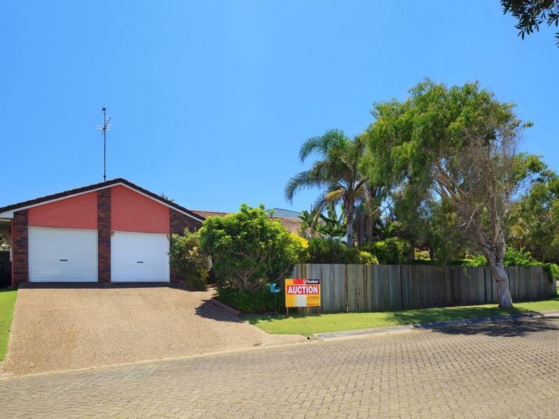 3 Daybreak Court, Castaways Beach QLD 4567