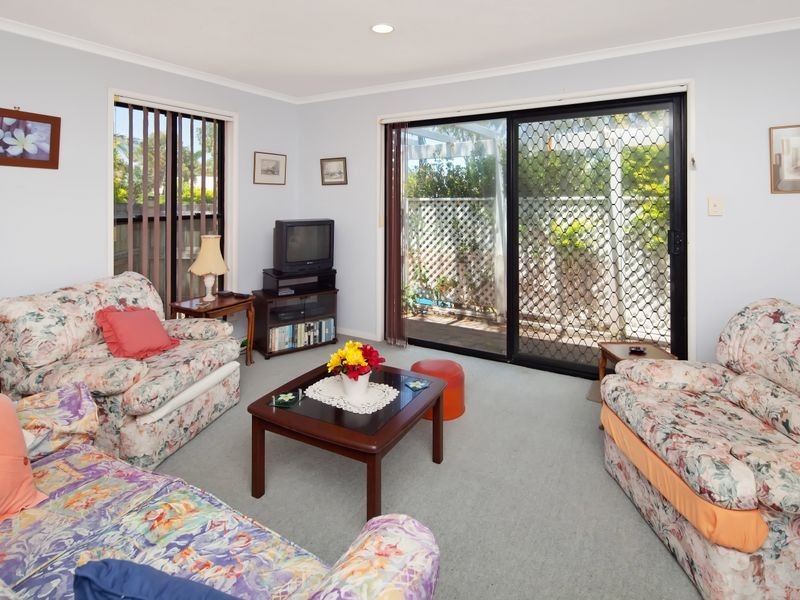 3 Daybreak Court, Castaways Beach QLD 4567