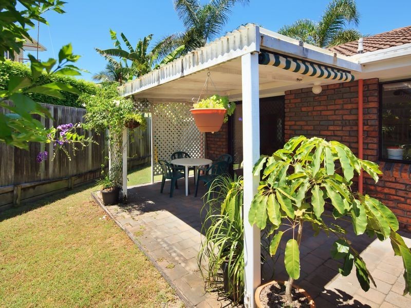 3 Daybreak Court, Castaways Beach QLD 4567