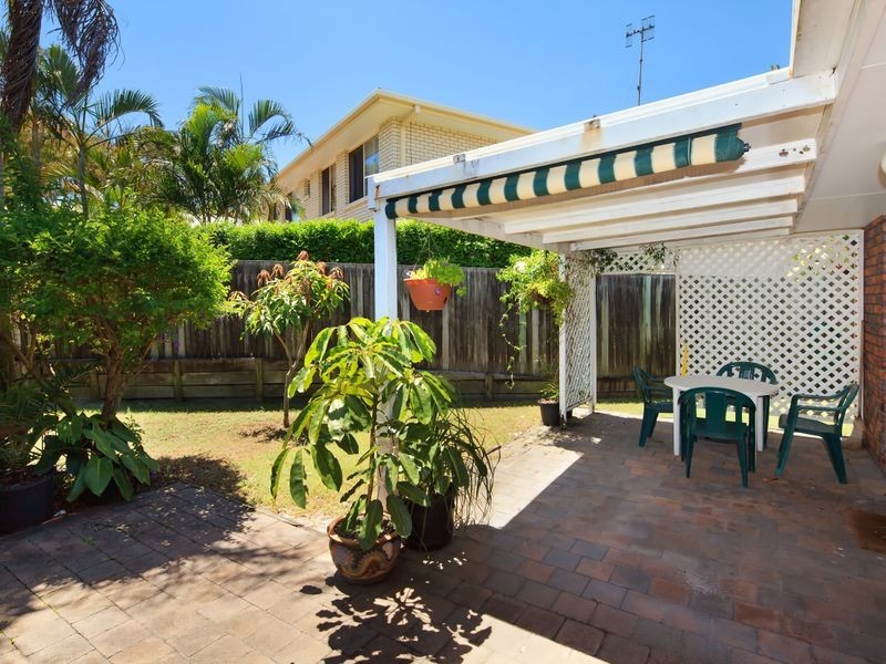 3 Daybreak Court, Castaways Beach QLD 4567