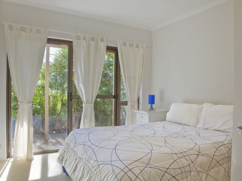 17 Bay View Road, Noosa Heads QLD 4567