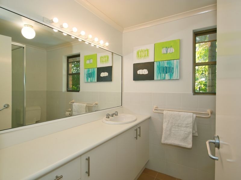 17 Bay View Road, Noosa Heads QLD 4567