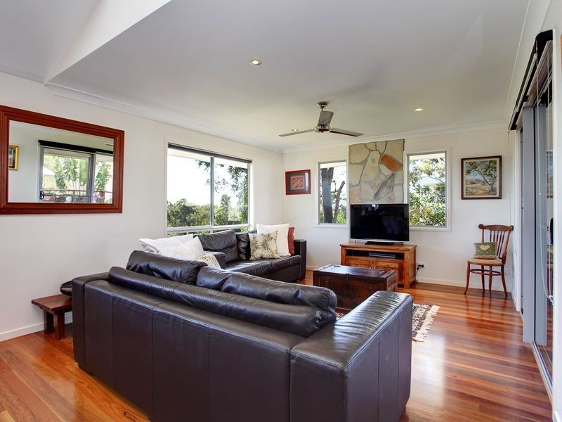 4 Coral Place, Mount Coolum QLD 4573