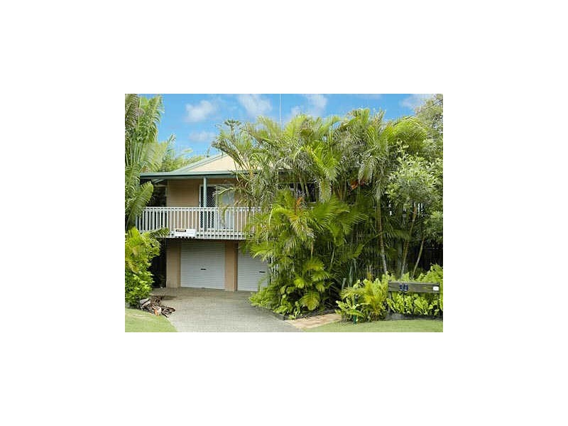 10 Callitris Cres, BEACH AFFAIR, Marcus Beach QLD 4573