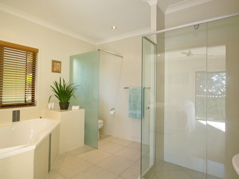37 Riviera Crescent, Peregian Springs QLD 4573