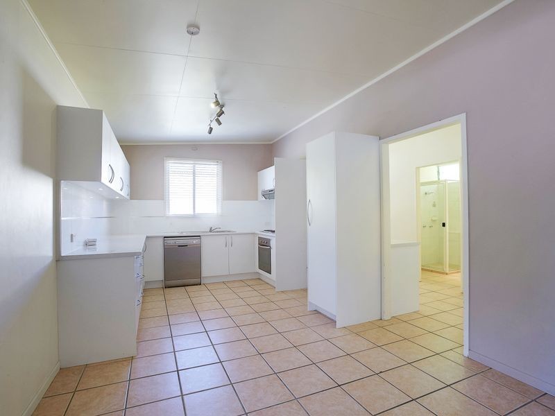 2 Yinneburra Street, Yaroomba QLD 4573